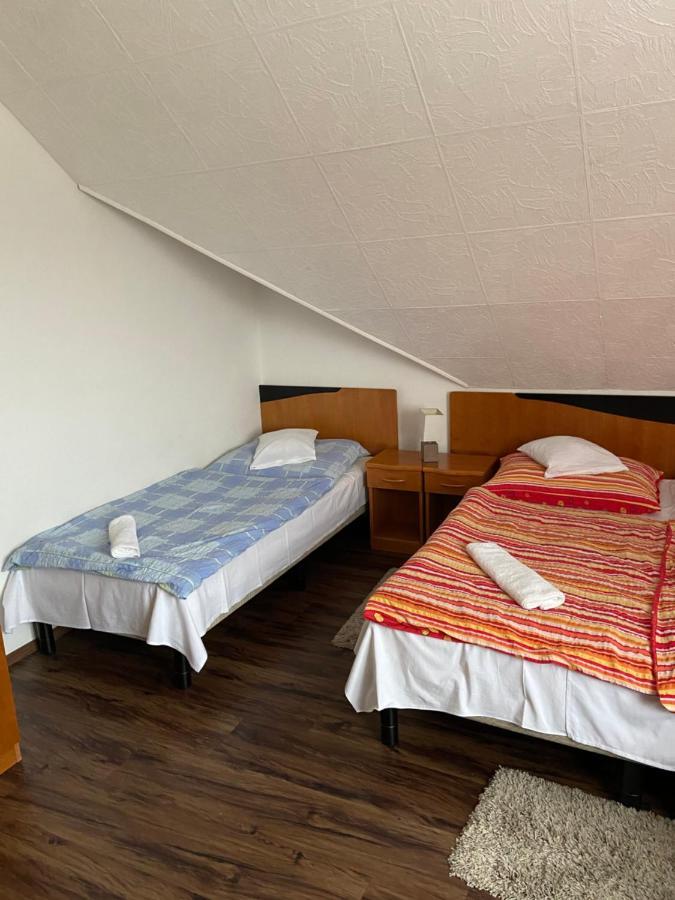 Teke Panzió Bed & Breakfast Kormend Bagian luar foto